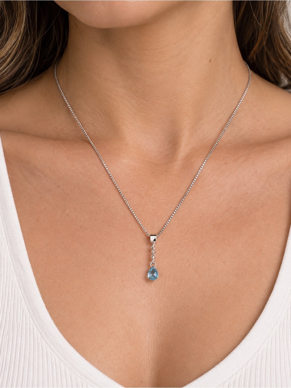 925 Sterling Silver Twisted Pendant Necklace w/Blue Teardrop Aquamarine Gemstone